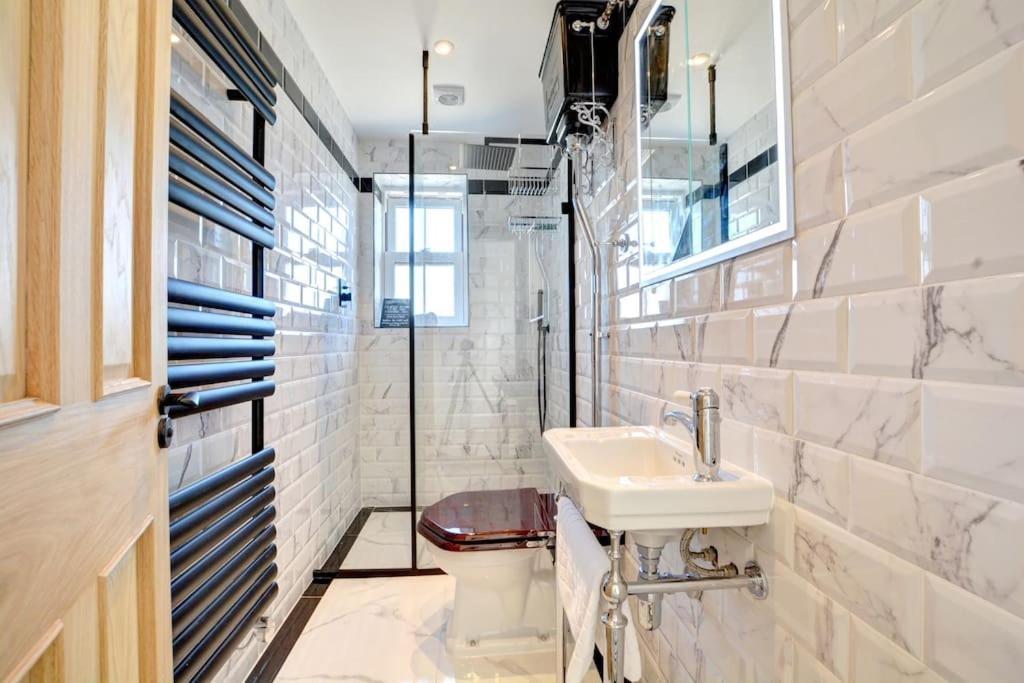 Modern 4 Bedroom Townhouse Perfect Location. Hove Buitenkant foto